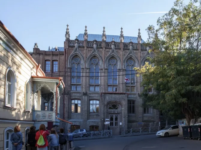 Буржуазный Сололаки. Что строили богатые тифлисцы век назад